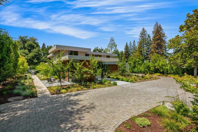 88 Tuscaloosa Avenue, Atherton CA: https://media.crmls.org/mediaz/9d729ccf-842d-4877-9339-d2108dcac405.jpg