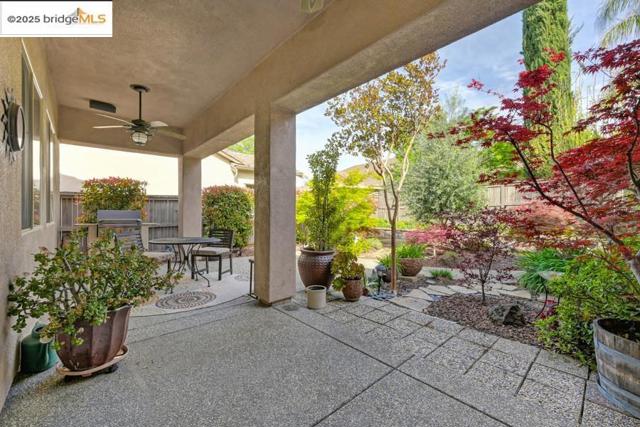 Image 33 of 54 For 5736 Palmera Ln