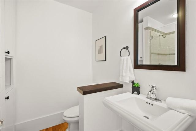 52 Myrtle Street, Redwood City CA: https://media.crmls.org/mediaz/9d748762-973c-457a-8842-936096cc355c.jpg