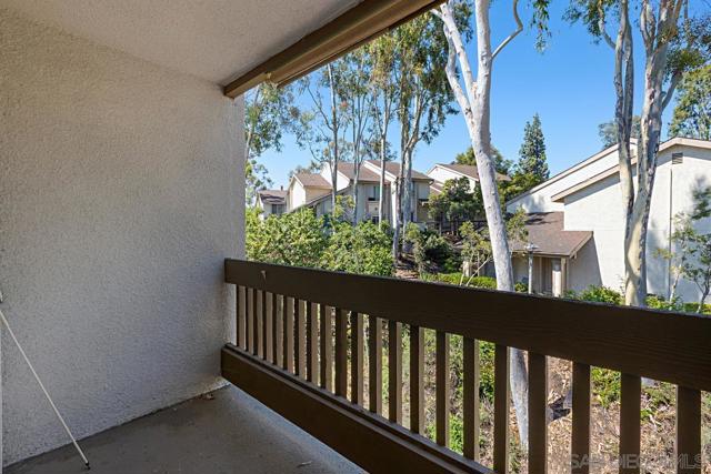 5350 Baltimore Dr, La Mesa CA: https://media.crmls.org/mediaz/9d74d0d2-022f-4d3f-932e-819fba11d9e6.jpg