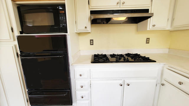 3155 E Ramon Road, Palm Springs CA: https://media.crmls.org/mediaz/9d755ce5-4ff2-4103-be44-584101d87215.jpg