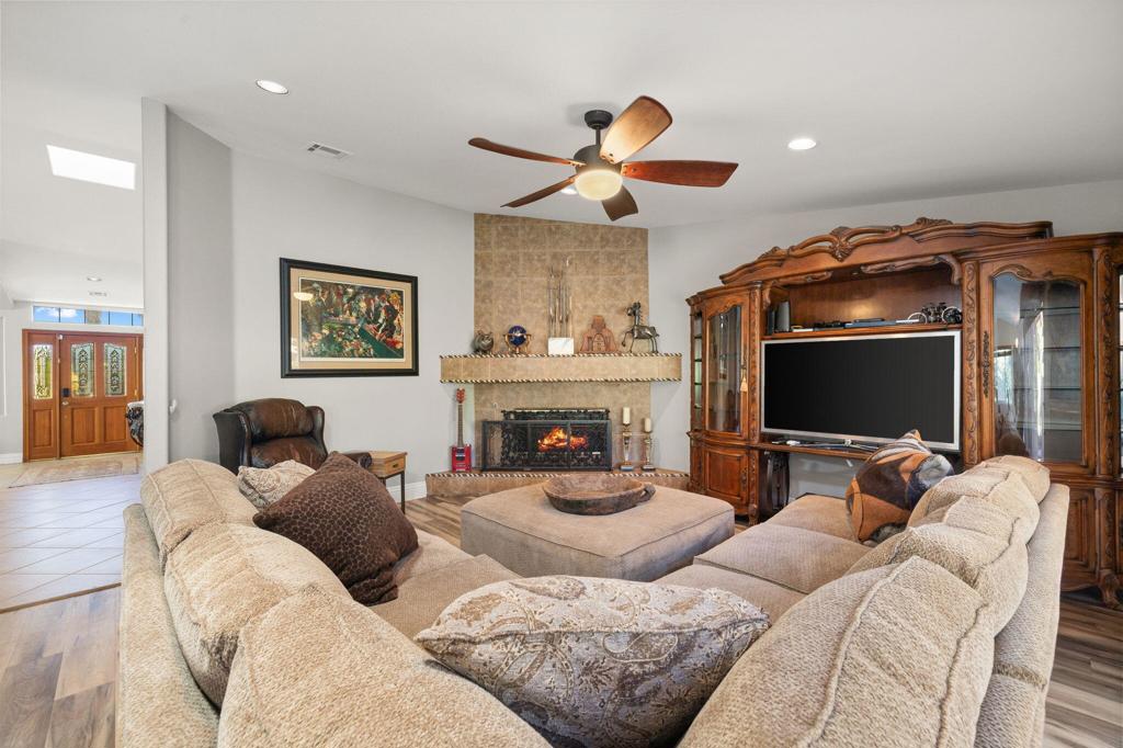 MLS #219137452DA image #10