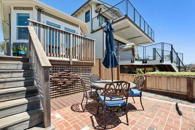 2727 E Cliff Drive, Santa Cruz CA: https://media.crmls.org/mediaz/9d75eb5f-06a4-4817-a02b-9780e4e79ed1.jpg