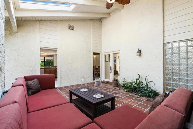 46520 Arapahoe Circle, Indian Wells CA: https://media.crmls.org/mediaz/9d75ff00-41a8-45ed-be3f-a7ff7ca6ecb2.jpg