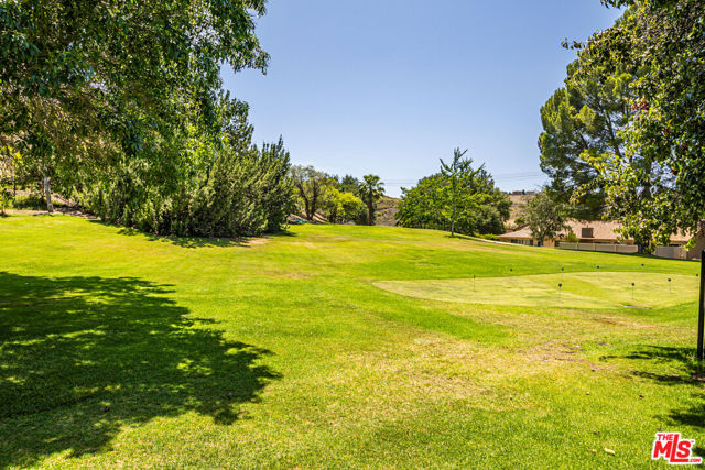 20055 Avenue Of The Oaks, Newhall CA: https://media.crmls.org/mediaz/9d7634c2-552f-46e1-9e38-b01e7c17567a.jpg