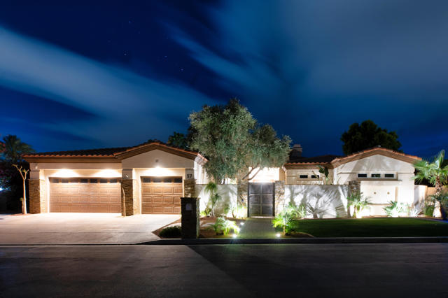 57 Laken Lane, Palm Desert CA: https://media.crmls.org/mediaz/9d763aa6-2dfc-499e-907c-fcbcece5a75d.jpg