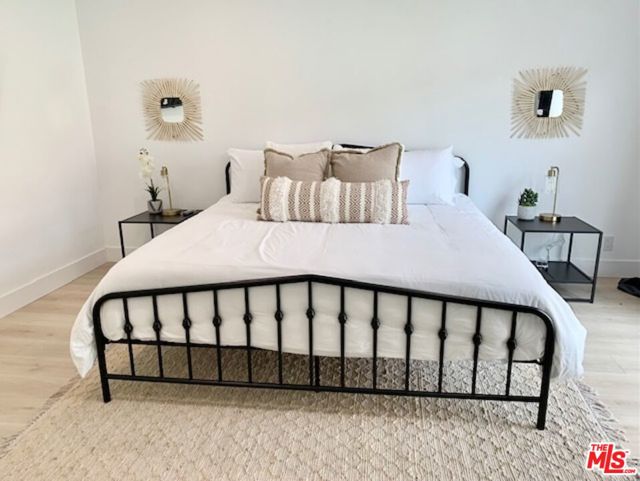 5630 Vantage Avenue, Valley Village CA: https://media.crmls.org/mediaz/9d76865f-0994-4507-9855-0c34aaba017c.jpg