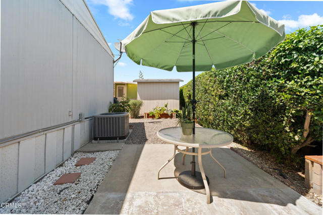 262 Gershwin Lane, Ventura CA: https://media.crmls.org/mediaz/9d76f9d0-3b4c-4adb-9259-3392e8adb4e1.jpg
