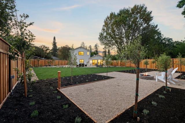 2330 Sierra Court, Palo Alto CA: https://media.crmls.org/mediaz/9d77bc1b-149c-4ec6-8338-cb56b40b76fe.jpg