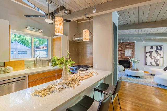 582 Morse Avenue, Sunnyvale CA: https://media.crmls.org/mediaz/9d78405d-cb9a-458d-b9ba-7b2e2460dab5.jpg