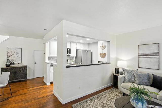 2074 Foxhall Loop, San Jose CA: https://media.crmls.org/mediaz/9d79f866-8212-4072-9716-2990ff0b0cc0.jpg