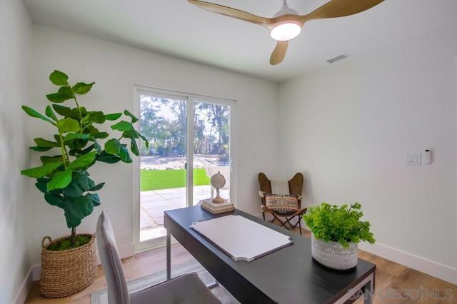 3987 Dalles Ave, San Diego CA: https://media.crmls.org/mediaz/9d7a7b5e-deb7-4321-8c28-a944452ee907.jpg