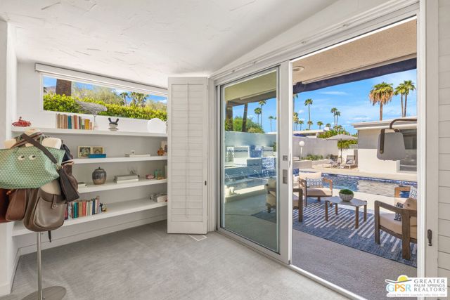 2087 S Toledo Avenue, Palm Springs, CA 92264