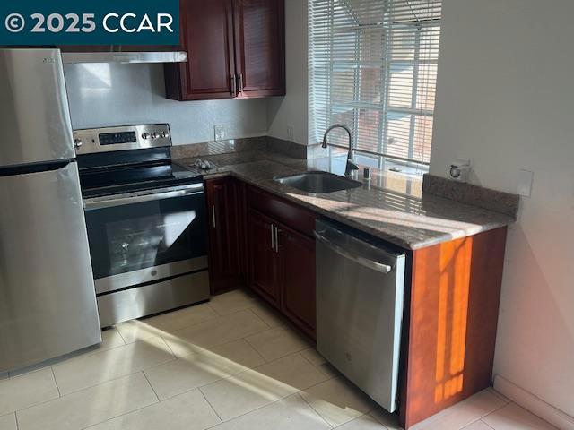 1975 Bonifacio St, Concord CA: https://media.crmls.org/mediaz/9d7bbb7d-0998-49f4-b6a7-2900a0c5a74d.jpg