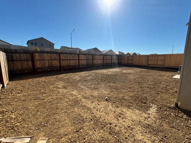 1133 Scout Peak Way, Hollister CA: https://media.crmls.org/mediaz/9d7bfe74-e3fe-4bde-9288-c1d89c832cf1.jpg