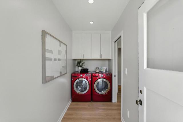 1513 Oak Street, San Mateo CA: https://media.crmls.org/mediaz/9d7c3ae5-03a8-488e-80ff-5b86d1965775.jpg