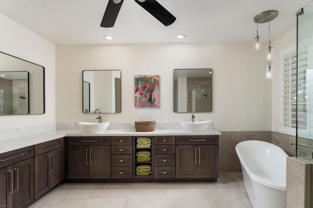 77363 Sky Mesa Lane, Indian Wells CA: https://media.crmls.org/mediaz/9d7c796d-e440-4ea6-9ebf-48df183b2701.jpg