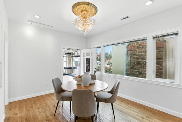 52 Eastwood Drive, San Francisco CA: https://media.crmls.org/mediaz/9d7c7ab3-d197-41f6-bc61-b2b3c841c4b2.jpg