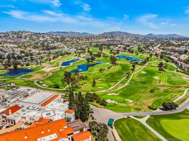 2003 Costa Del Mar Rd, Carlsbad CA: https://media.crmls.org/mediaz/9d7cab5b-6fcf-4dab-9811-3d3bcf3ce96b.jpg