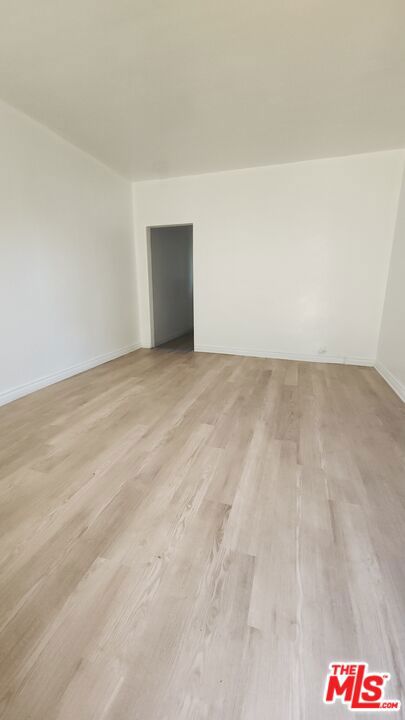 10420 S Broadway #1