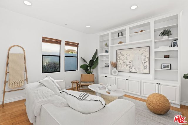 1237 24th Street, B photo 4