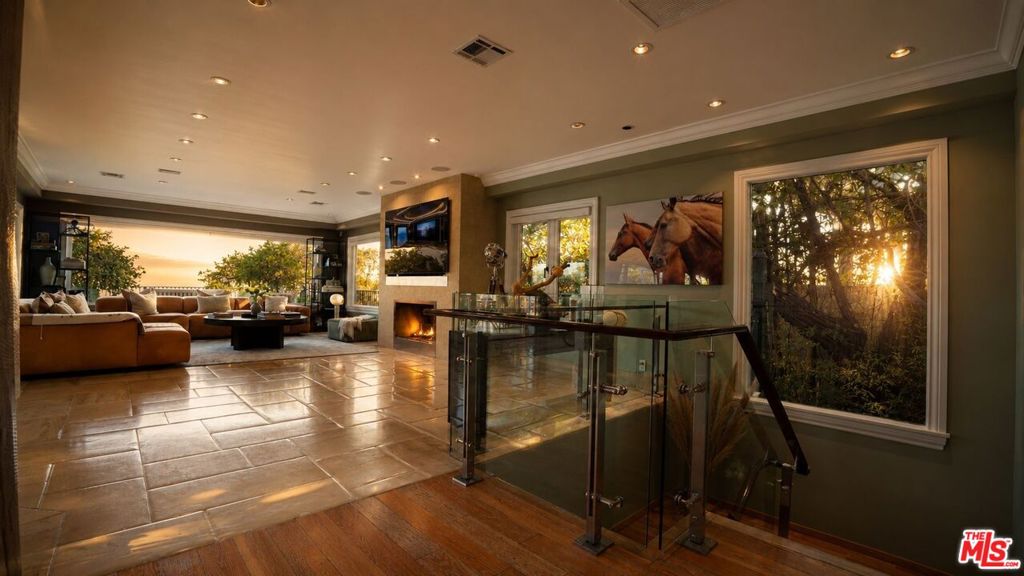 MLS #26847781 image #14