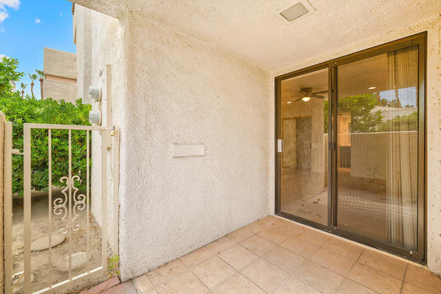 1602 S Andee Drive, Palm Springs CA: https://media.crmls.org/mediaz/9d7f8d15-9ad5-496b-a206-35b86c2c85d9.jpg