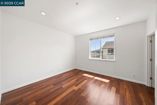 35970 Green Street, Union City CA: https://media.crmls.org/mediaz/9d81098c-619b-460b-a2cb-a18509789960.jpg