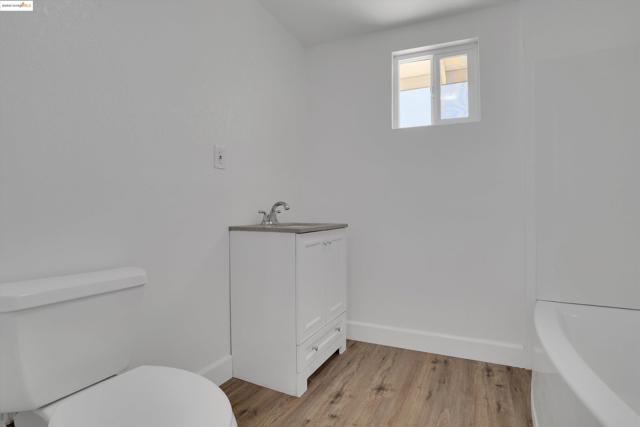 3208 Hosie Ave, Byron CA: https://media.crmls.org/mediaz/9d81ee70-9ce1-4bf8-a0fb-b3913e6d4bbe.jpg