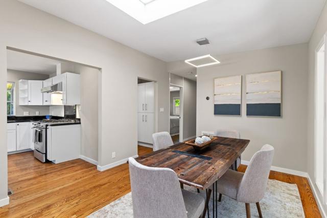 777 Bayview Way, Redwood City CA: https://media.crmls.org/mediaz/9d8265ae-0b85-44ee-b3de-be98c2809513.jpg