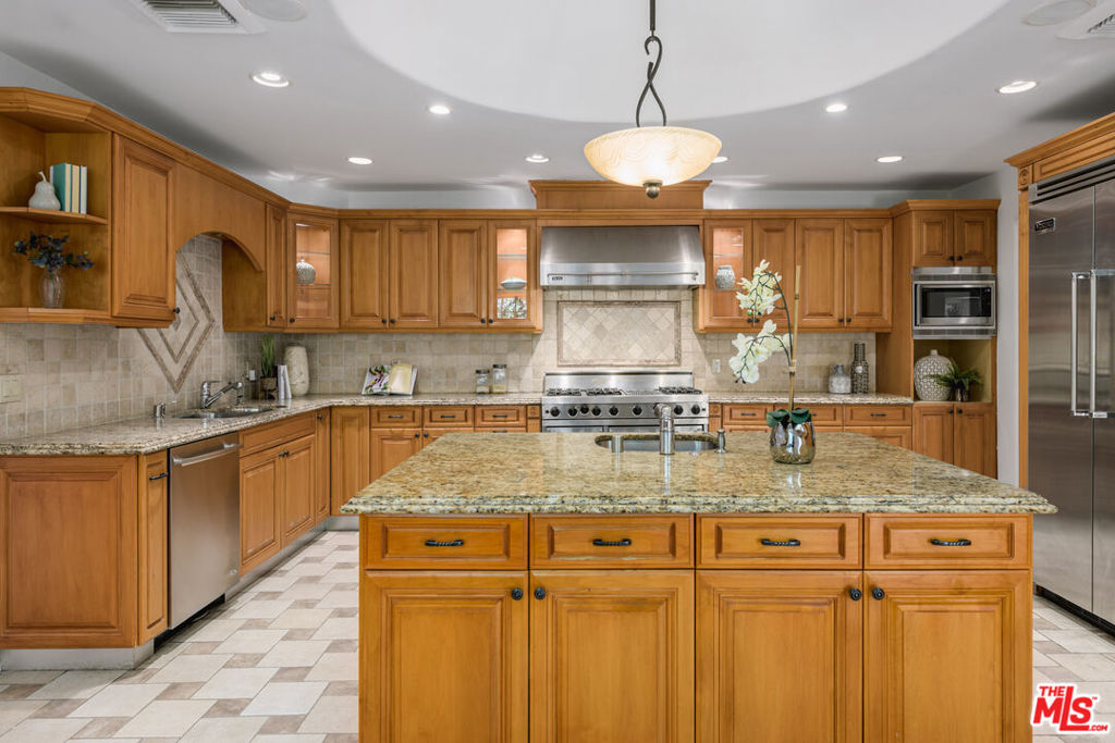 MLS #25593237 image #14