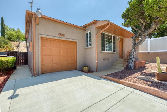 Detail Gallery Image 1 of 1 For 2033 Winnett St, San Diego,  CA 92114 - 3 Beds | 2 Baths