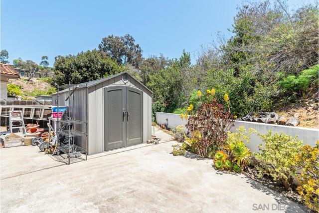 5483 Maisel Way, San Diego CA: https://media.crmls.org/mediaz/9d84109c-ebb6-42cd-859b-04a6db086f07.jpg