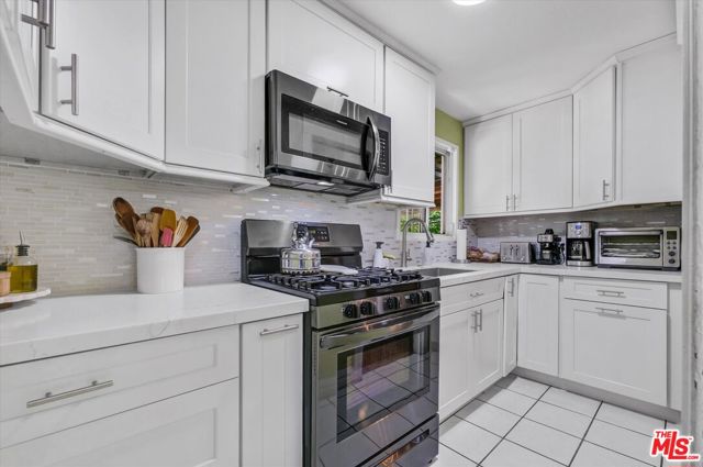 MLS #25594445 image #14