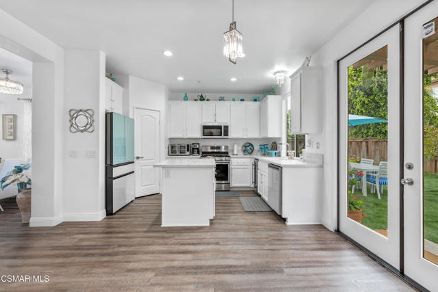 1101 Lucero Street, Oxnard CA: https://media.crmls.org/mediaz/9d856776-e463-4f57-85eb-1560e3719d72.jpg