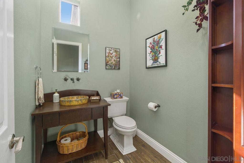 MLS #250032205SD image #21