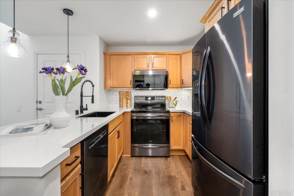 5404 Balboa Arms Dr - photo 4