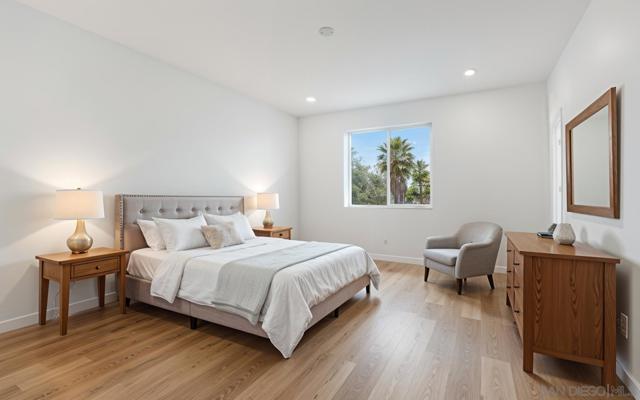 490 Lado De Loma Dr #1-4, Vista CA: https://media.crmls.org/mediaz/9d8778b8-61b6-4426-85fb-72ab17d7dfd8.jpg