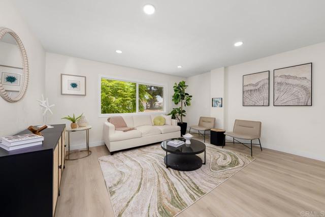 3505 Ibis Street, San Diego CA: https://media.crmls.org/mediaz/9d87c261-408b-4a47-80c5-5f97f8596457.jpg