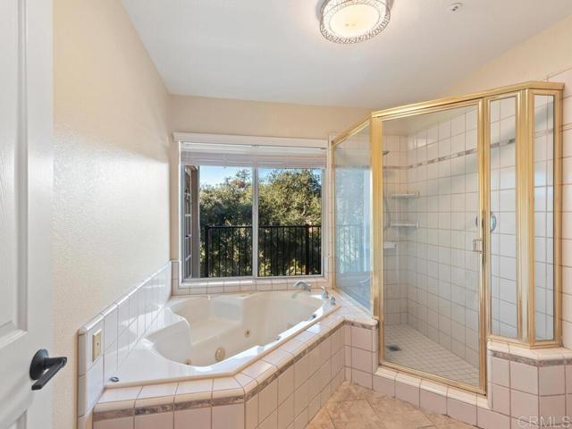 Detail Gallery Image 28 of 75 For 2230 Calle Dos Lomas, Fallbrook,  CA 92028 - 5 Beds | 3/2 Baths