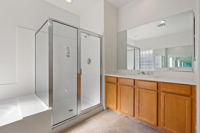 74082 Daisy Lane, Palm Desert CA: https://media.crmls.org/mediaz/9d894327-d89d-4891-b63b-216f107a72f2.jpg