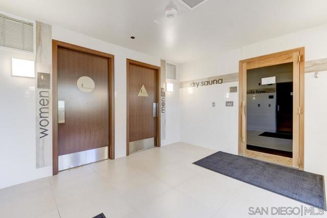 1388 Kettner Blvd, San Diego CA: https://media.crmls.org/mediaz/9d89d91f-5795-44ed-9a4b-8e9a8f2d5d19.jpg