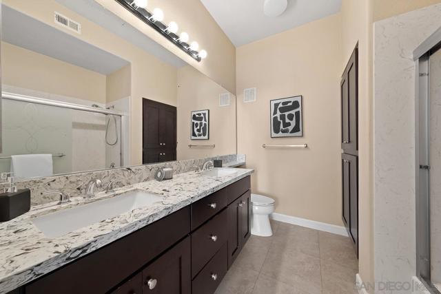 12362 Carmel Country Rd, San Diego CA: https://media.crmls.org/mediaz/9d89d9ad-d4ae-4ba4-b42a-bbc0e321bad7.jpg