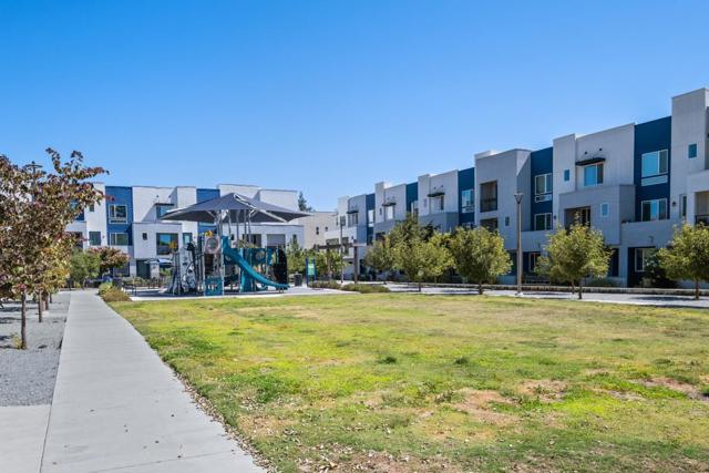 628 Coco Court, San Jose CA: https://media.crmls.org/mediaz/9d8a0627-891f-457b-acd4-c1d182e5613b.jpg