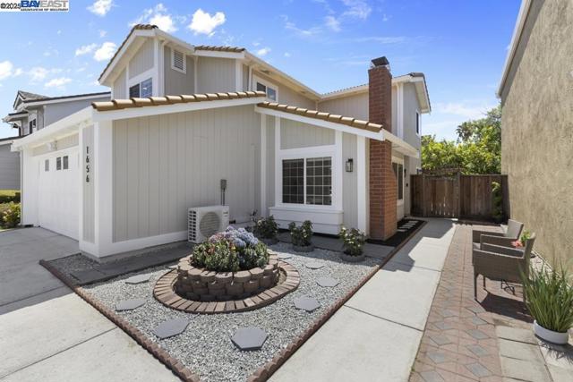 1656 Briarcrest Ct, San Jose CA: https://media.crmls.org/mediaz/9d8b82f7-70ab-488f-8c2d-5c8963ff93e7.jpg