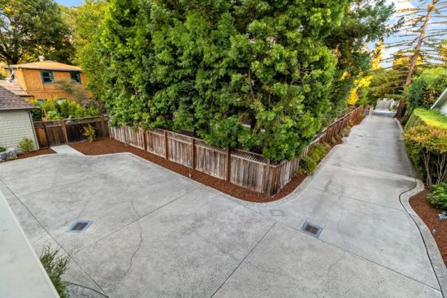 136 Finger Avenue, Redwood City CA: https://media.crmls.org/mediaz/9d8b9cad-f05a-4d65-b49c-1744295d101d.jpg