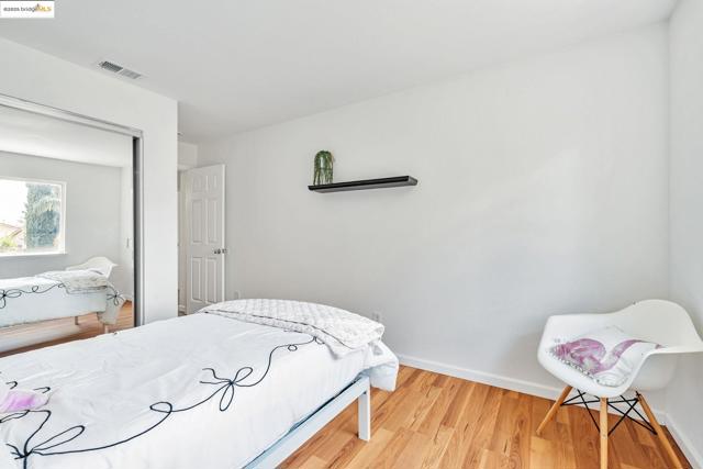 1261 King Loop, Tracy CA: https://media.crmls.org/mediaz/9d8ba259-bb0d-4815-9db1-53482bf19f77.jpg