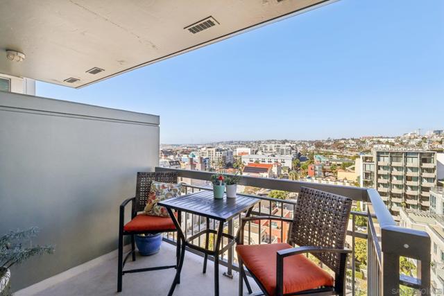 300 W Beech St, San Diego CA: https://media.crmls.org/mediaz/9d8ba790-880c-4d85-8670-60558fc4b17a.jpg