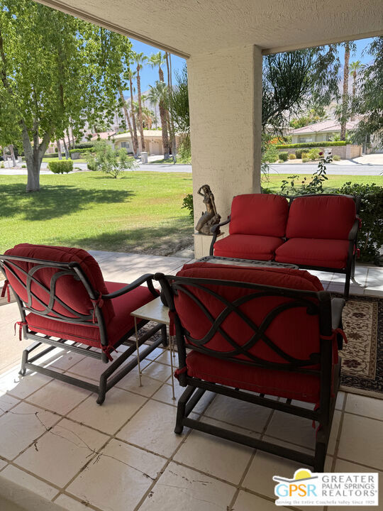 3410 E Bogert Trail, Palm Springs CA: https://media.crmls.org/mediaz/9d8c90d1-c106-47d2-be0c-221dbd89568b.jpg