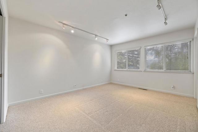 33 Edgewood Way, Santa Cruz CA: https://media.crmls.org/mediaz/9d8cec0e-8d66-4b5a-9fd6-3b8777cb8e93.jpg